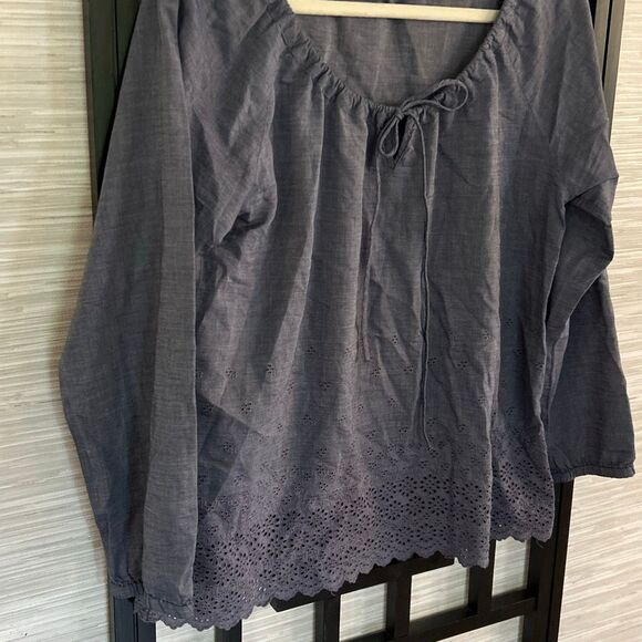 J Crew Blue chambray cotton eyelet blouse 6 - Picture 4 of 5